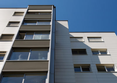 Assainissement énergétique d’un bâtiment de 137 logements au chemin des Libellules à Lausanne. Architecture, Art et Energie. Voir plus...