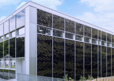 Façades Nord et Ouest, Centre sportif de la Vallée de la Jeunesse, CSVJ, assainissement énergétique d’un bâtiment construit selon le système "CROCS" à Lausanne.