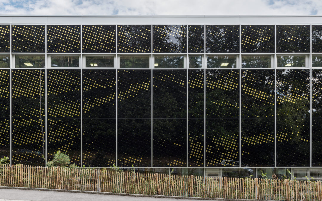 « Des façades ‘ART-chitecturales’» – CENTRE SPORTIF DE LA VALLÉE DE LA JEUNESSE