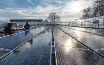 114’000 KWH/AN PRODUITS PAR LES PANNEAUX SOLAIRES POUR ALIMENTER LE BÂTIMENT ET SES ENVIRONS