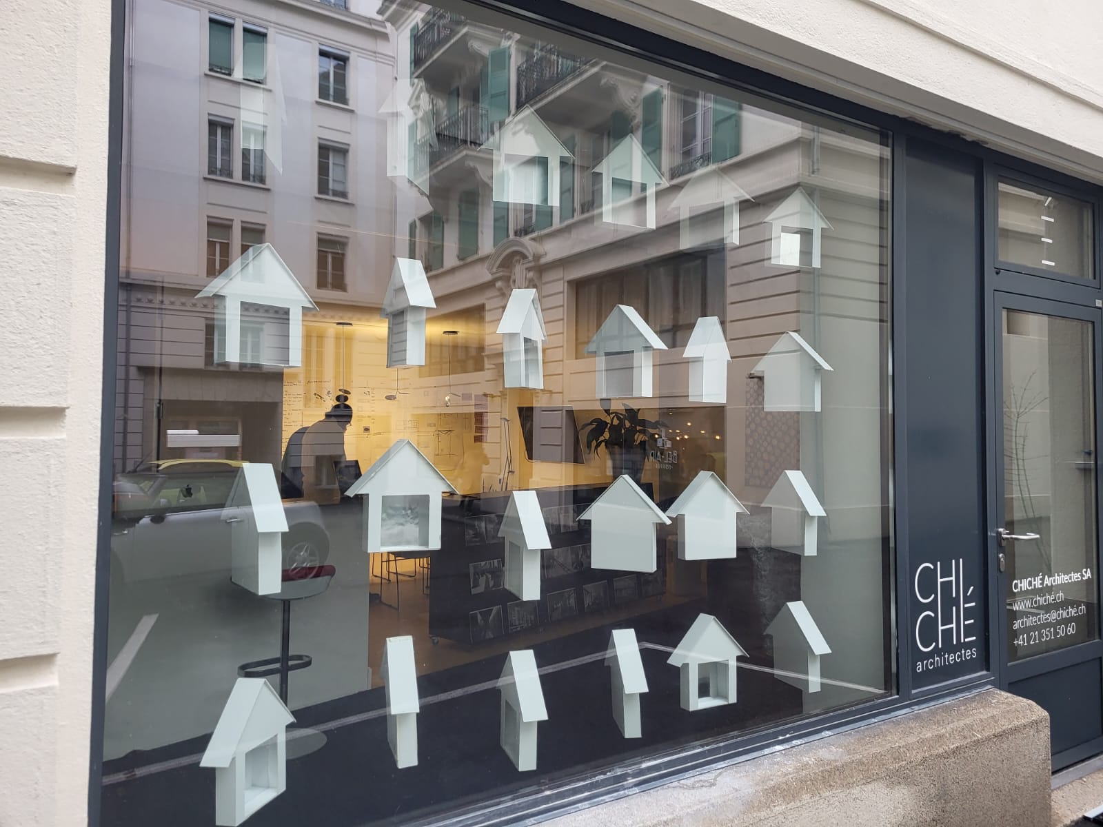 Vitrine image 3 Pose dallettes